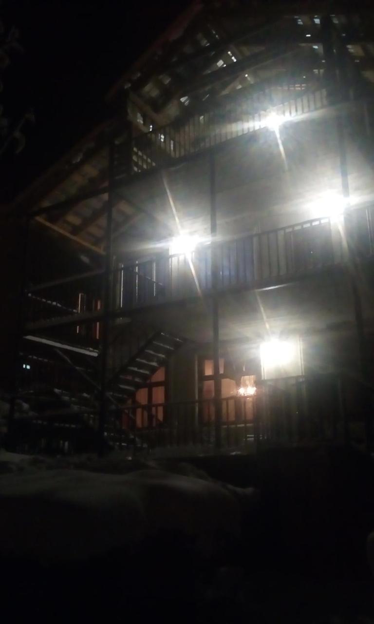 Jilieta Hotel Mestia Bagian luar foto