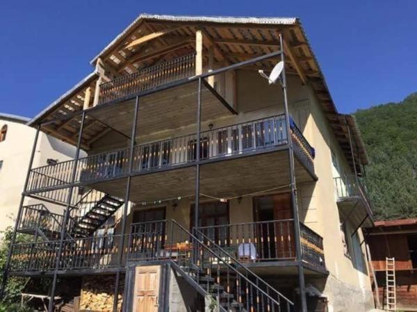 Jilieta Hotel Mestia Bagian luar foto